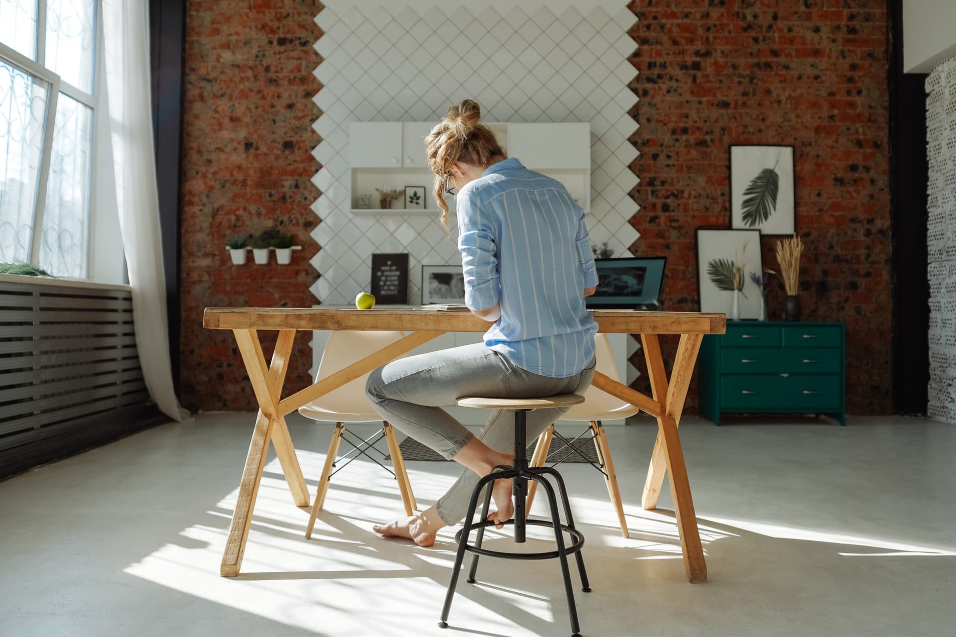 Enero y dolor de espalda:por qué tu cuerpo se queja justo cuando quieres empezar bien el año